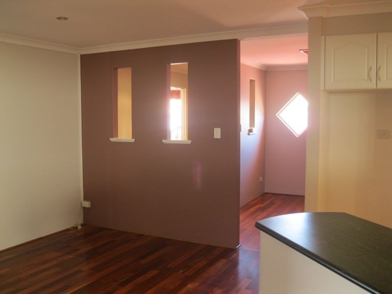 33 Reveley Way, Seville Grove WA 6112