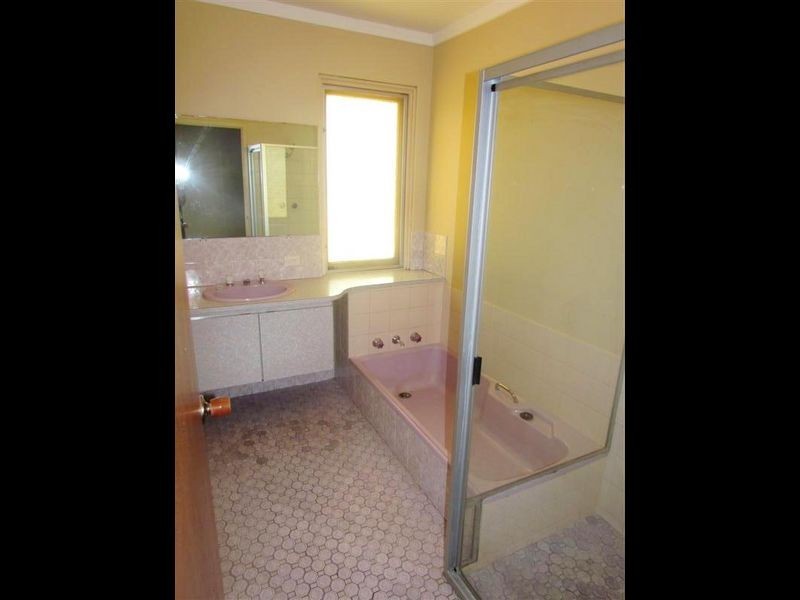 3 Sweeney Street, Kardinya WA 6163