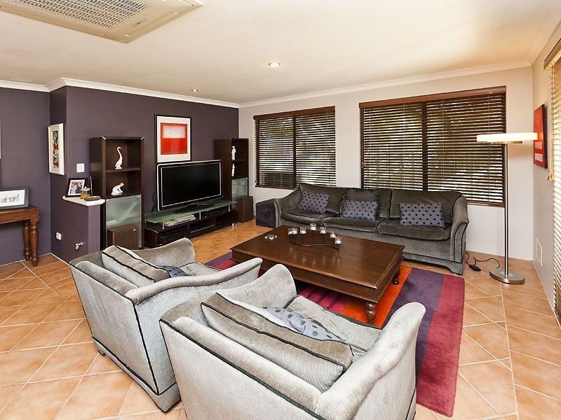 8a Allison Close, Willetton WA 6155