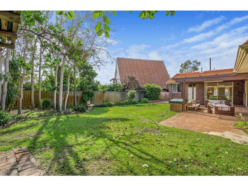 5 Vigors Avenue, Bull Creek WA 6149