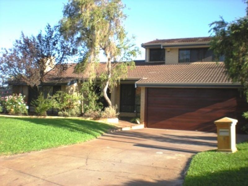 6 Back Close, Bull Creek WA 6149