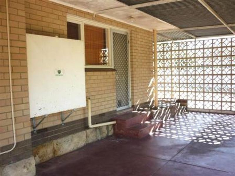 5 Lee Way, Thornlie WA 6108