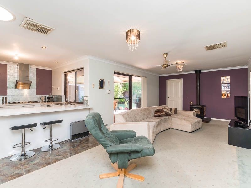 20 Chelmer Way, Willetton WA 6155