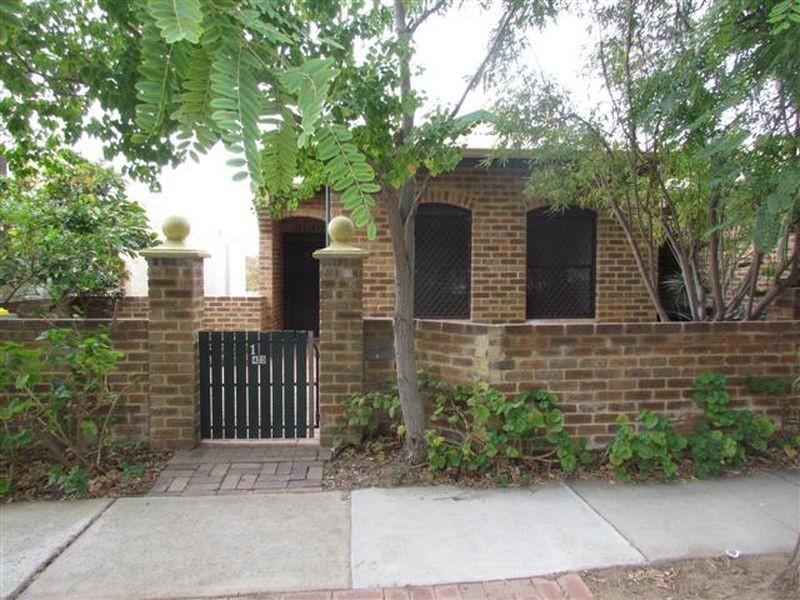 1/43 Harvest Road, North Fremantle WA 6159