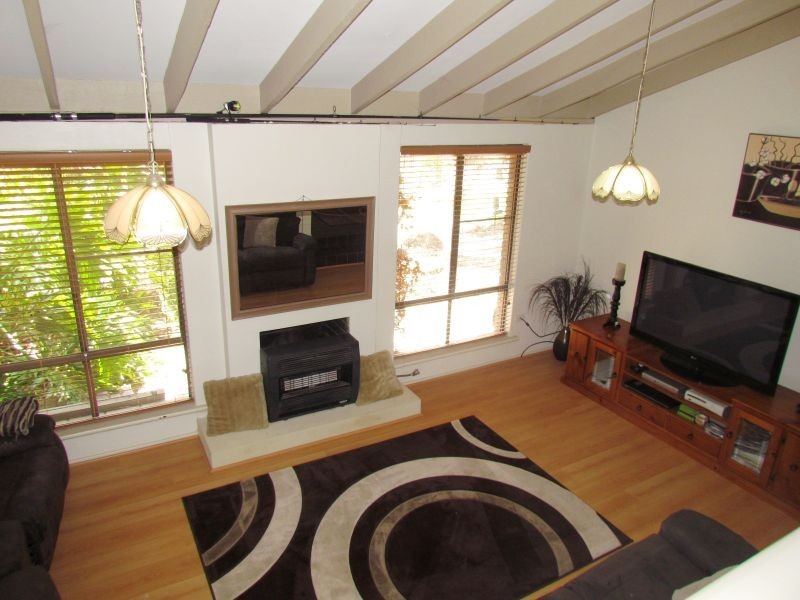 10 Kingsford Drive, Willetton WA 6155