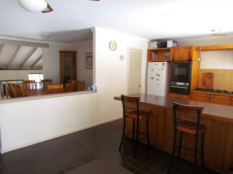 10 Kingsford Drive, Willetton WA 6155