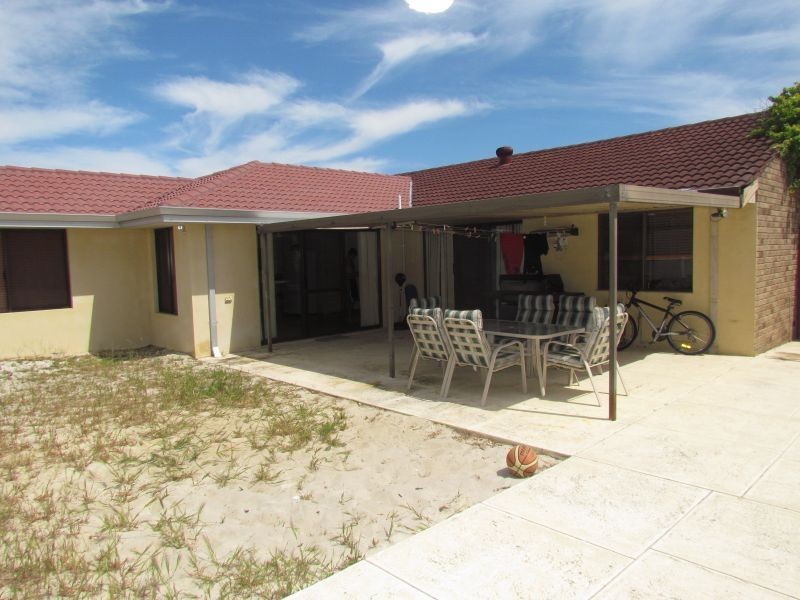 10 Kingsford Drive, Willetton WA 6155