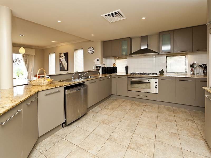 5 Dunbar Way, Canning Vale WA 6155