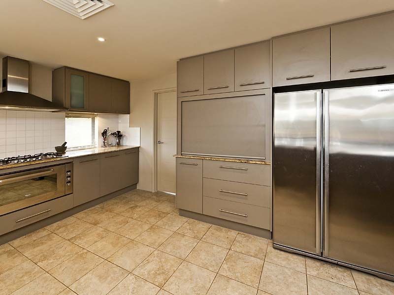 5 Dunbar Way, Canning Vale WA 6155