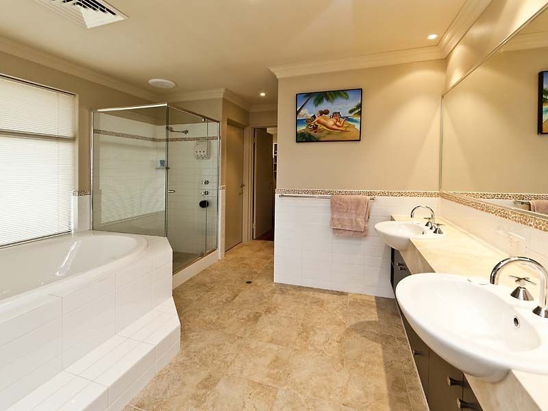 5 Dunbar Way, Canning Vale WA 6155