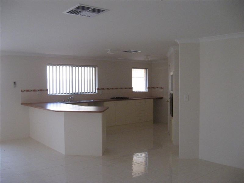 156 Kendall Blvd, Baldivis WA 6171