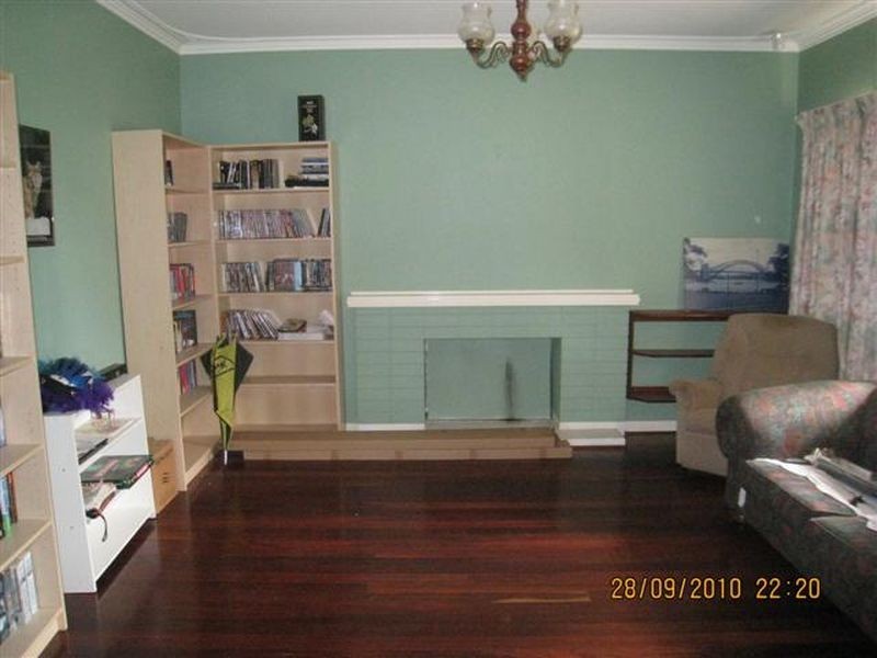41 Goss Avenue, Manning WA 6152