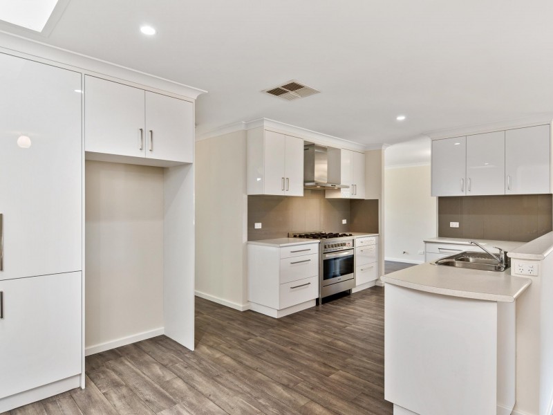 12 Kelly Place, Willetton WA 6155