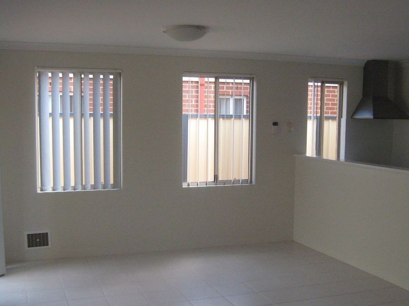 4/54 Sixth Road, Armadale WA 6112