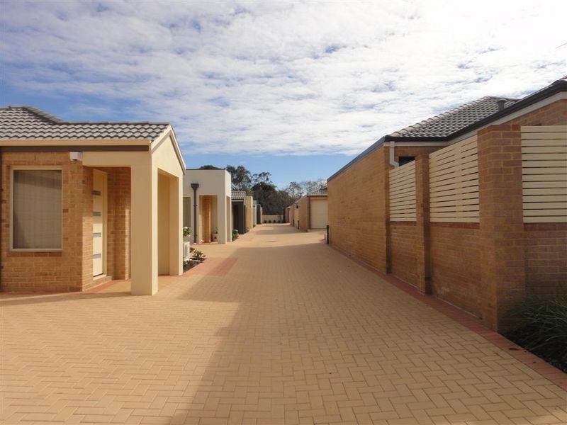 4/16-21 Third Avenue, Kelmscott WA 6111