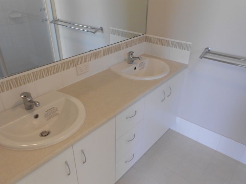 22 Bagatelle Road, Landsdale WA 6065