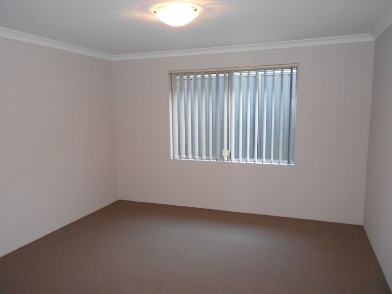 22 Bagatelle Road, Landsdale WA 6065