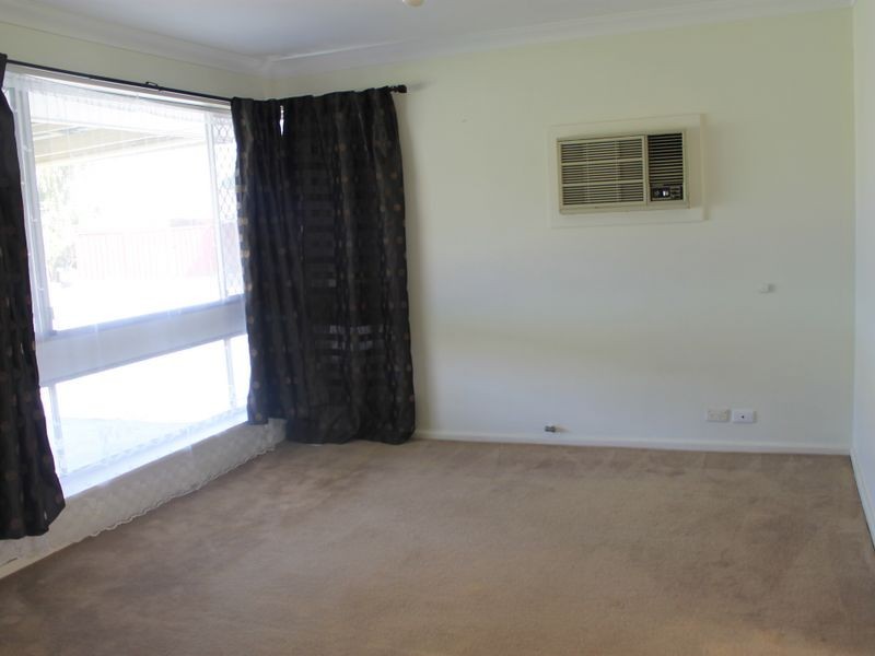 29 Harpenden Street, Huntingdale WA 6110