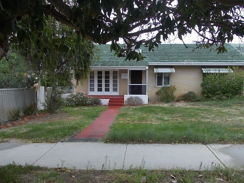 77 Henley  Street, Como WA 6152