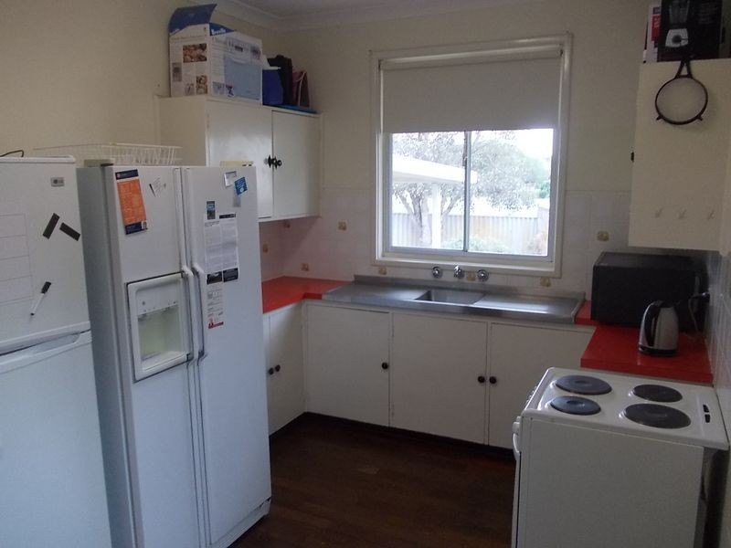 77 Henley  Street, Como WA 6152
