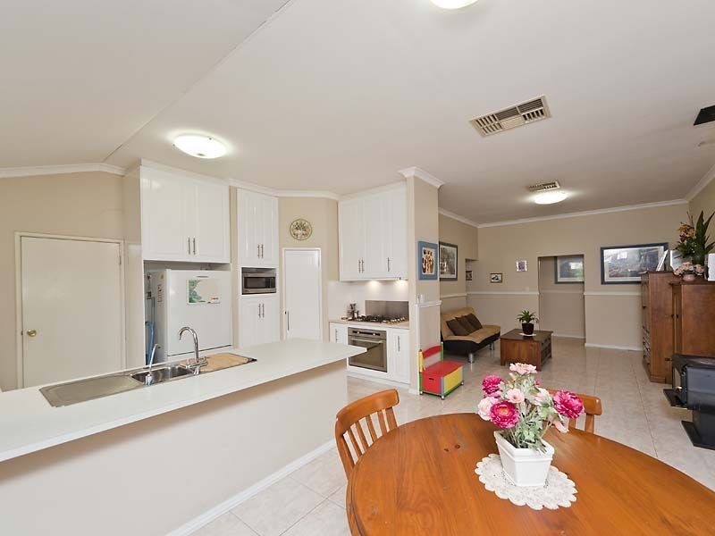 31 Feltbush Mews, Canning Vale WA 6155
