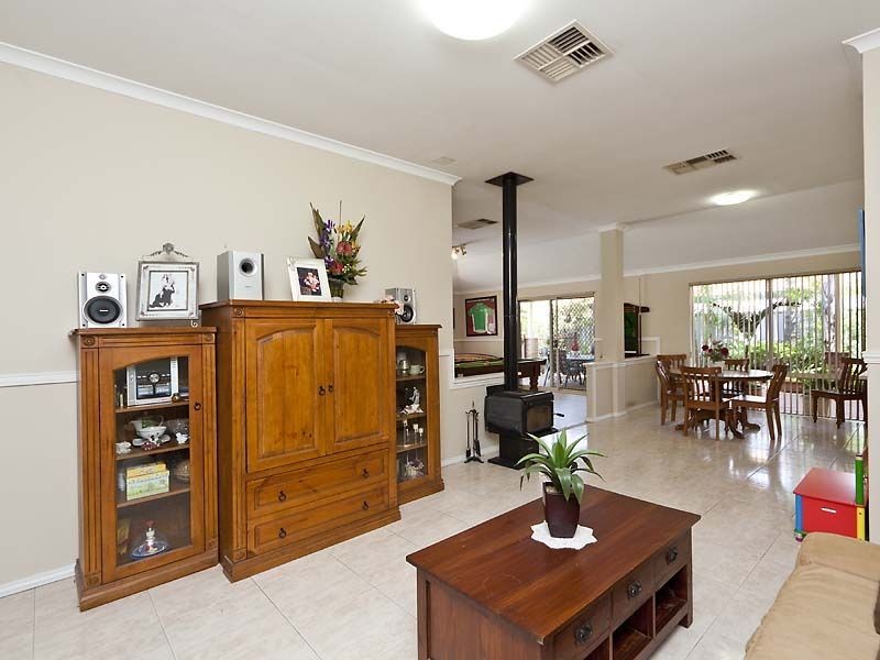 31 Feltbush Mews, Canning Vale WA 6155