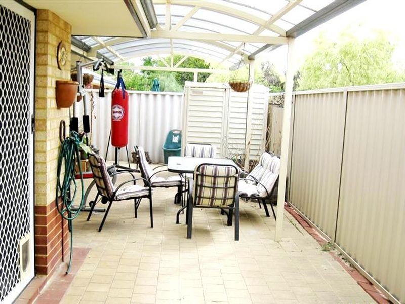 4/117 George Way, Cannington WA 6107