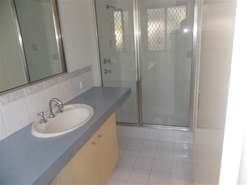 15 Glennon Way, Rossmoyne WA 6148