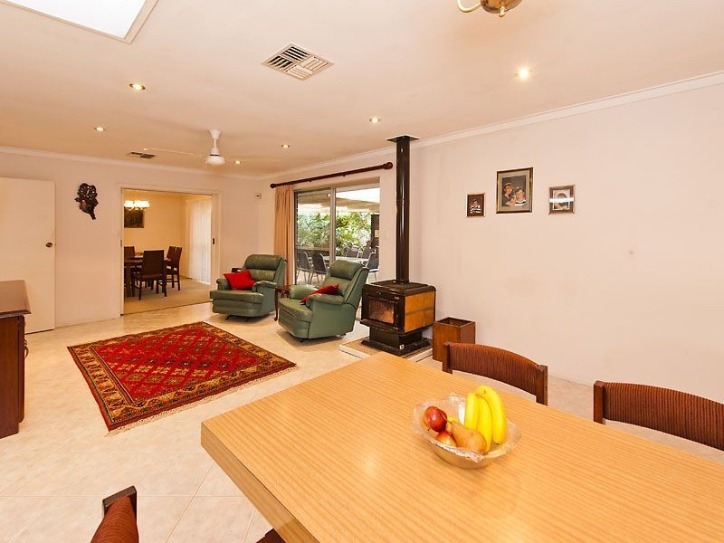 31 Crufts Way, Canning Vale WA 6155