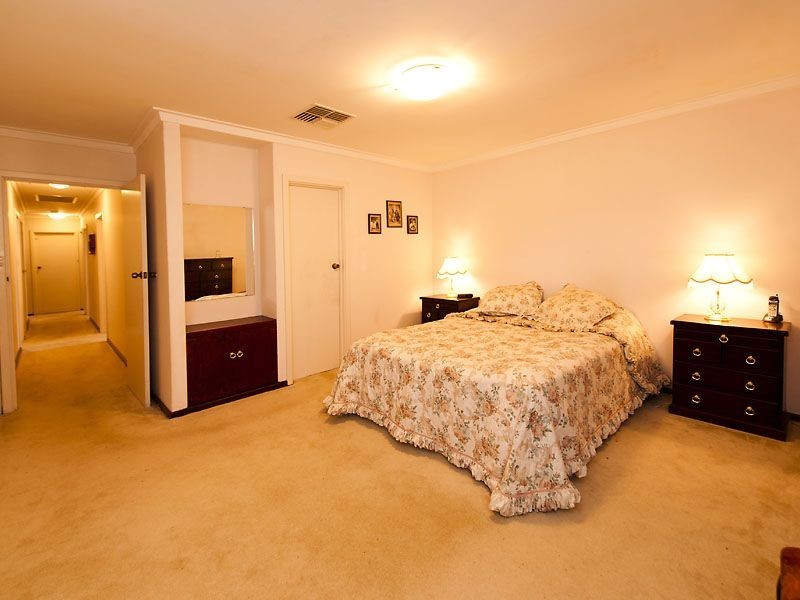 31 Crufts Way, Canning Vale WA 6155