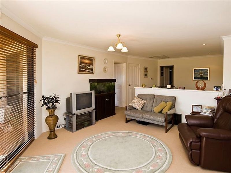 3 Corbel Street, Shelley WA 6148