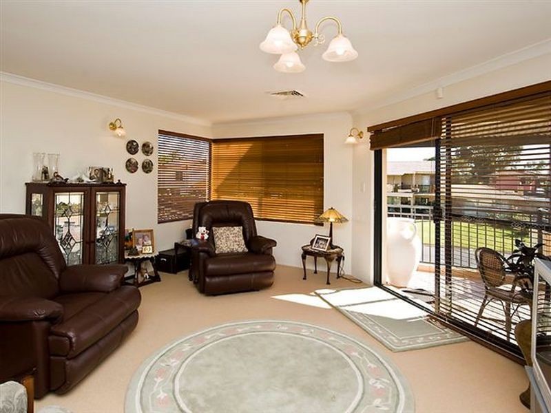 3 Corbel Street, Shelley WA 6148