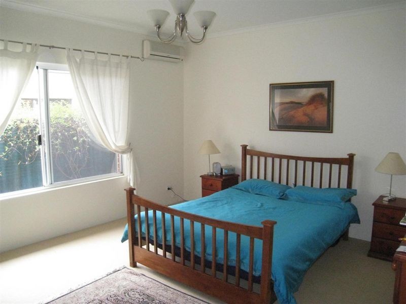 62 Walpole Street, St James WA 6102
