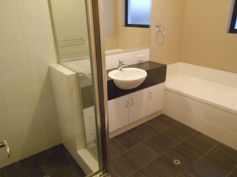 8 Imperial Gate, Success WA 6164