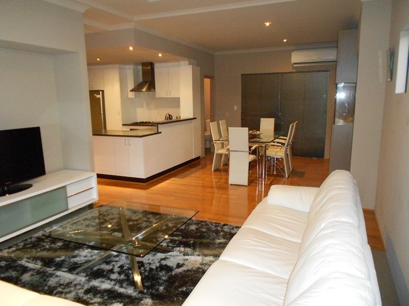 8 Imperial Gate, Success WA 6164