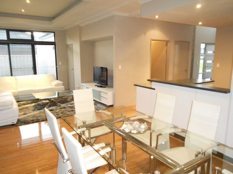 8 Imperial Gate, Success WA 6164