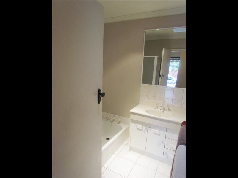 89 Berehaven Avenue, Thornlie WA 6108