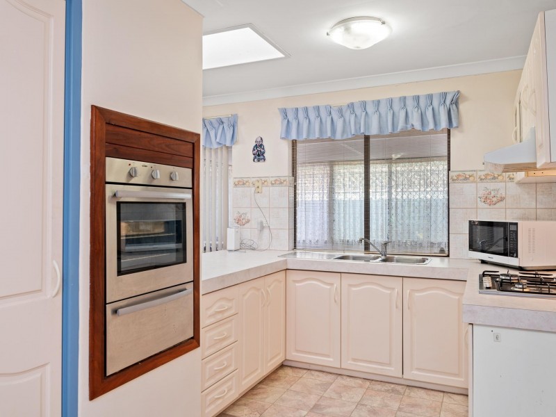 41 Narcissus, Parkwood WA 6147