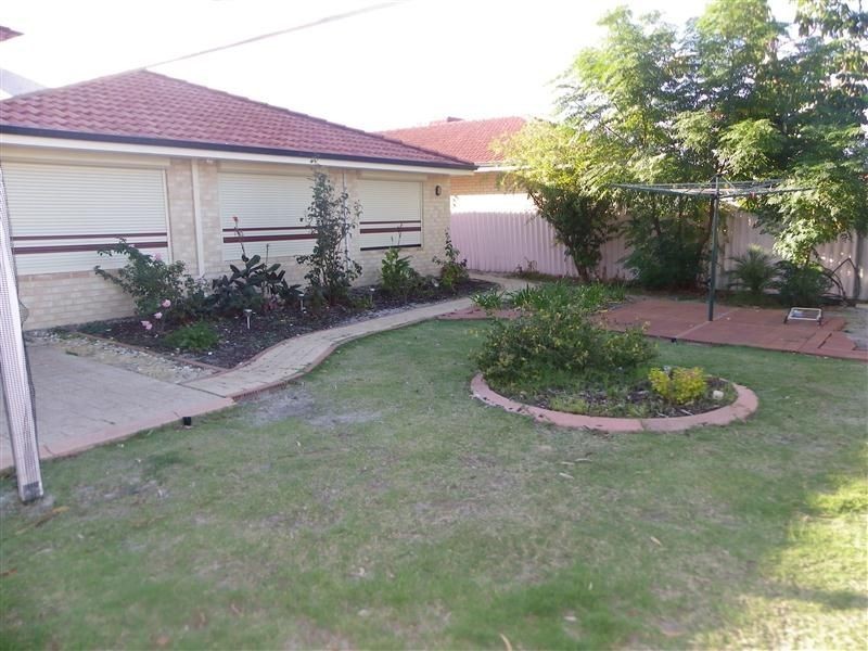 15 Glennon Way, Rossmoyne WA 6148