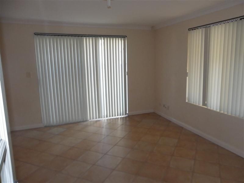 15 Glennon Way, Rossmoyne WA 6148