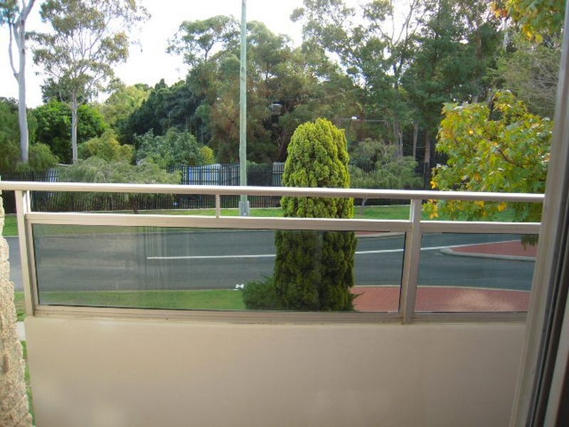 6/5 Clarence Street, South Perth WA 6151