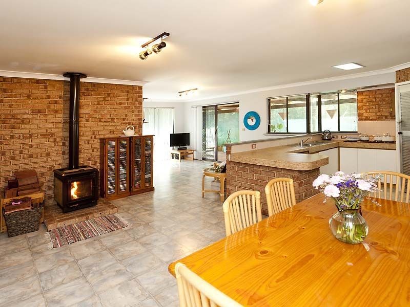 2 Stainton Place, Leeming WA 6149