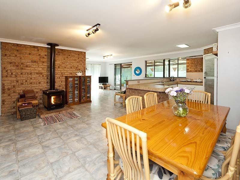 2 Stainton Place, Leeming WA 6149