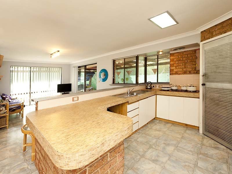 2 Stainton Place, Leeming WA 6149