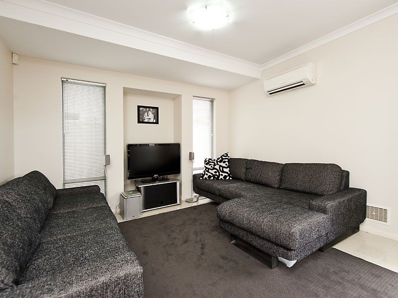 3/14 Hendra Street, Cloverdale WA 6105