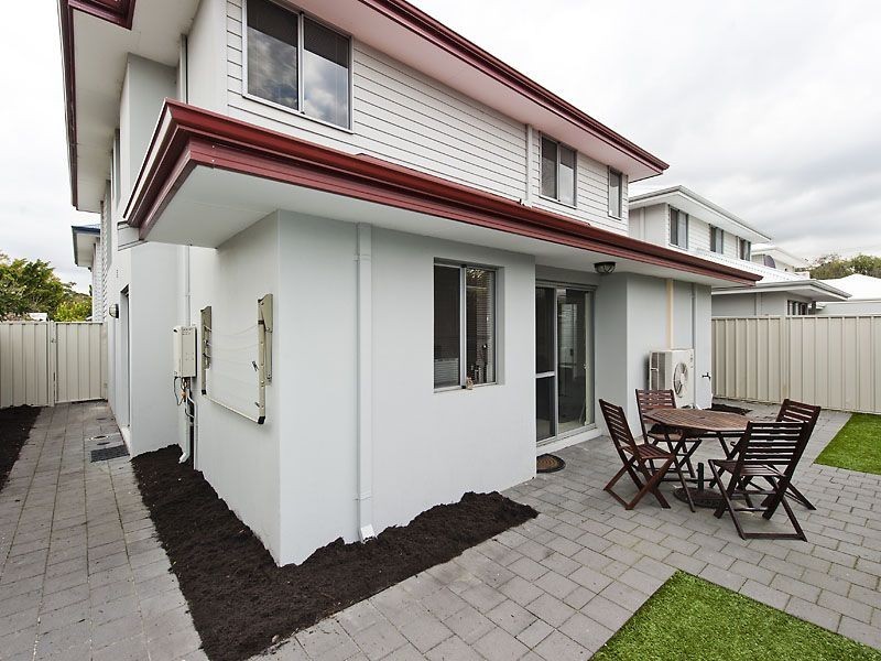 3/14 Hendra Street, Cloverdale WA 6105