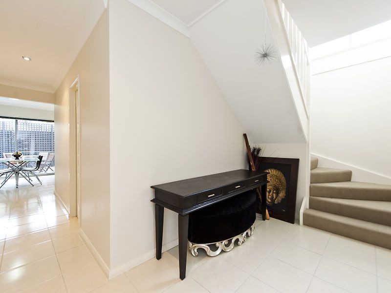 3/14 Hendra Street, Cloverdale WA 6105