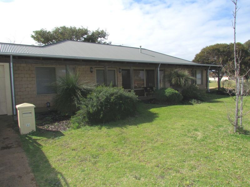 32 Parkfield Boulevard, Bertram WA 6167