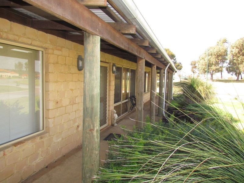 32 Parkfield Boulevard, Bertram WA 6167