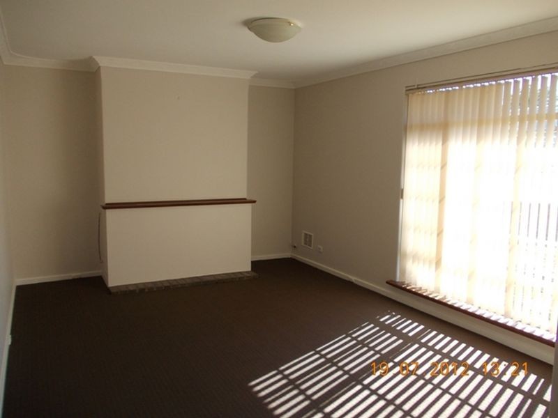25 Clovelly Cresent, Lynwood WA 6147